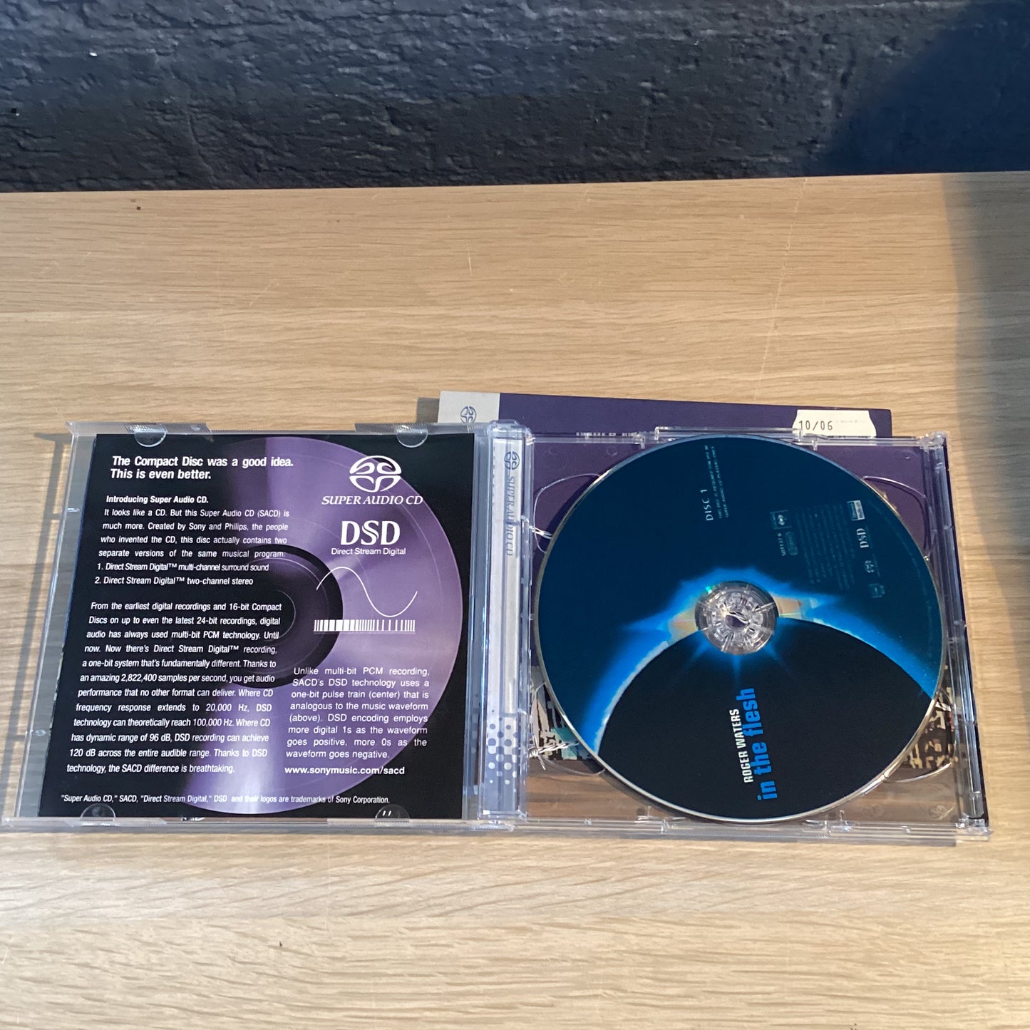 Roger Waters – In The Flesh, Columbia – 5011376 2xSACD