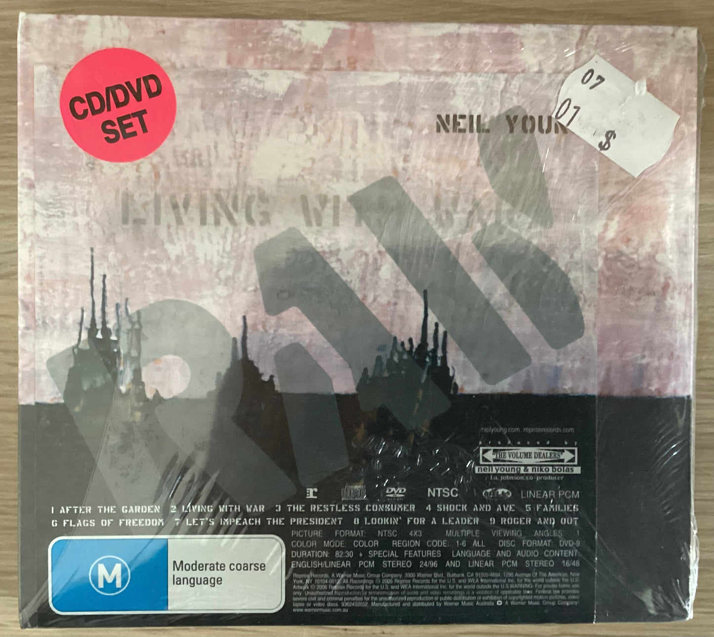 Neil Young – Living With War "In The Beginning", Reprise Records – 9362432652 CD - DVD Sealed