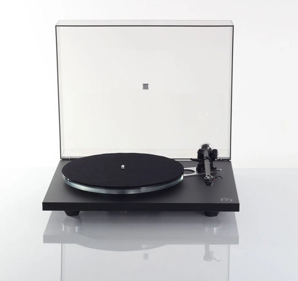 Rega Planar 6 turntable with Ania MC cartridge, displayed on a white background with a clear dust cover